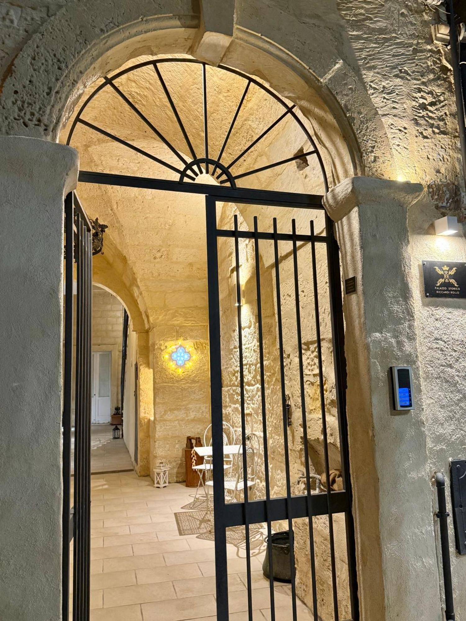 Palazzo Storico Riccardi Rollo Apartment San Cesario di Lecce Exterior photo